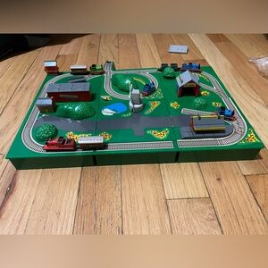 VINTAGE Thomas and Friends Miniature Railway Playset Toys Collectibles Nostalgia